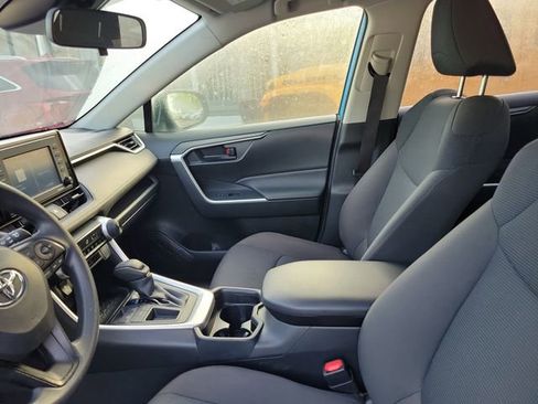 Used 2020 Toyota RAV4 LE w/ All Weather Liner Package FWD image 14