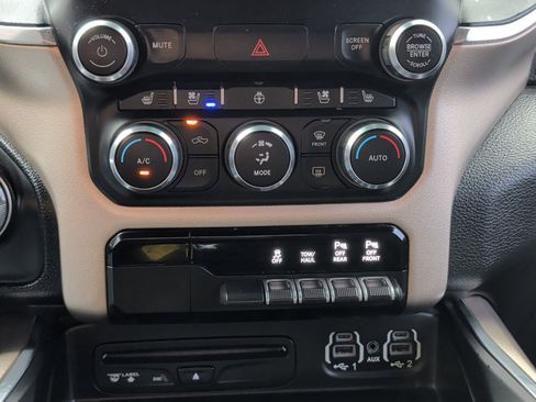 Used 2019 RAM 1500 Laramie w/ Sport Appearance Package RWD image 17