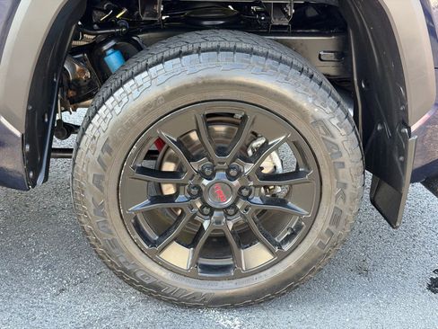 Used 2023 Toyota Tundra Limited w/ TRD Off-Road Package AWD/4WD image 38