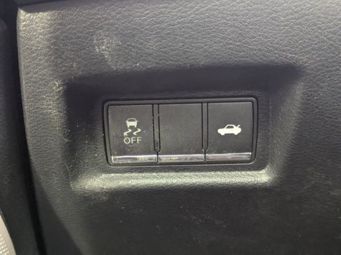 Used 2019 INFINITI Q60 3.0t Luxe w/ Essential Package image 13