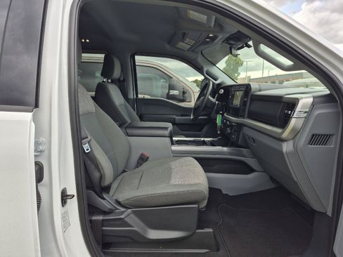 Used 2025 Ford F350 XLT w/ 360-Degree Camera Package AWD/4WD image 8