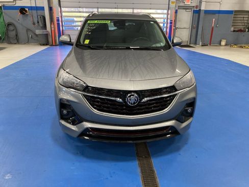 Used 2023 Buick Encore GX Select w/ Sport Touring Package FWD image 2
