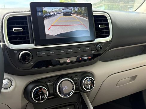 New 2026 Hyundai Venue SEL FWD image 5