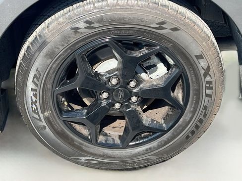 Used 2024 Ford Maverick Lariat w/ 4K Tow Package image 32