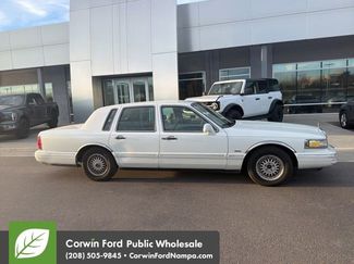 Used 1996 Lincoln Town Car Signature video 2