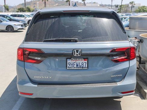 Used 2023 Honda Odyssey Sport image 13