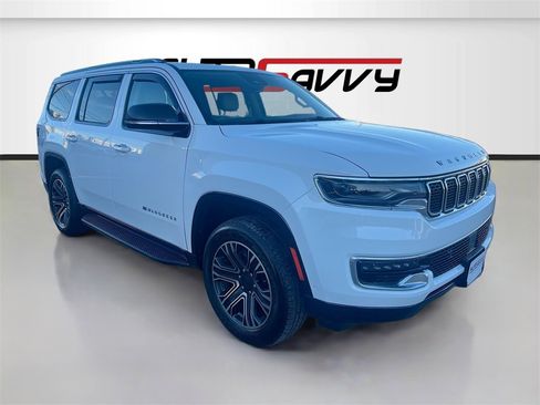 Used 2024 Jeep Wagoneer 4WD w/ Premium Group I image 1