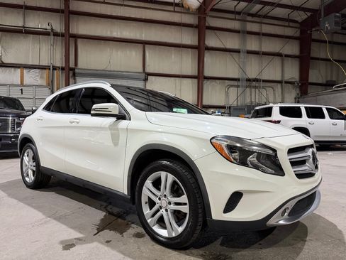 Used 2017 Mercedes-Benz GLA 250 image 1