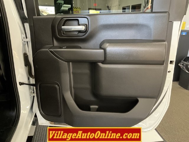 Used 2025 Chevrolet Silverado 3500 W/T AWD/4WD image 31