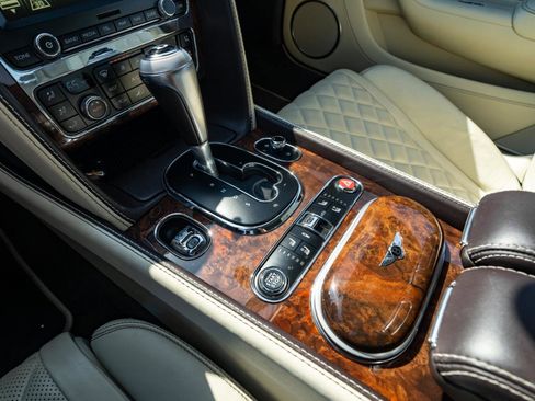 Used 2017 Bentley Continental GT image 45