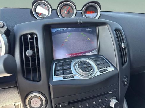 Used 2019 Nissan 370Z Touring Sport image 19