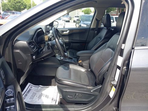 Used 2020 Ford Escape Titanium AWD/4WD image 5