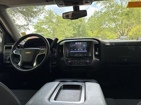 Used 2015 Chevrolet Silverado 1500 LT w/ LT Convenience Package RWD image 18