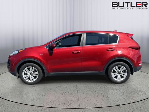 Used 2017 Kia Sportage LX AWD/4WD image 2