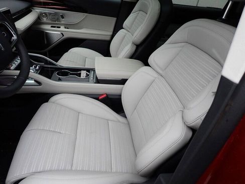 New 2026 Lincoln Nautilus Reserve image 37