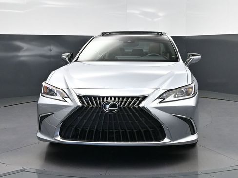 Certified 2025 Lexus ES 350 w/ Premium Package image 10