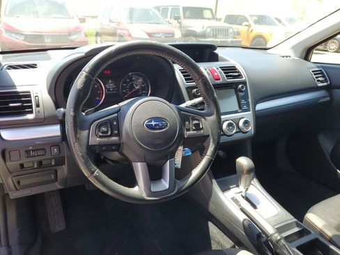 Used 2016 Subaru Crosstrek 2.0i Premium AWD/4WD image 9