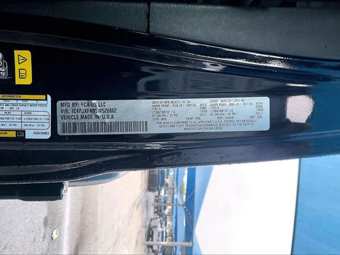 Used 2025 Jeep Wrangler Unlimited Rubicon image 31