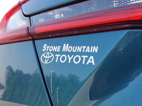 Used 2026 Toyota Camry SE w/ Convenience Package FWD image 9