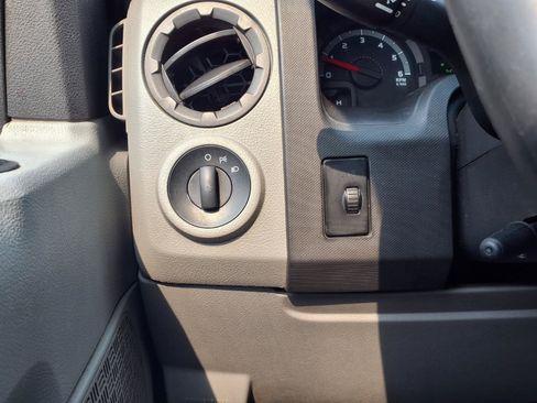 Used 2015 Ford E-350 and Econoline 350 Super Duty w/ Power Windows & Locks Group RWD image 15