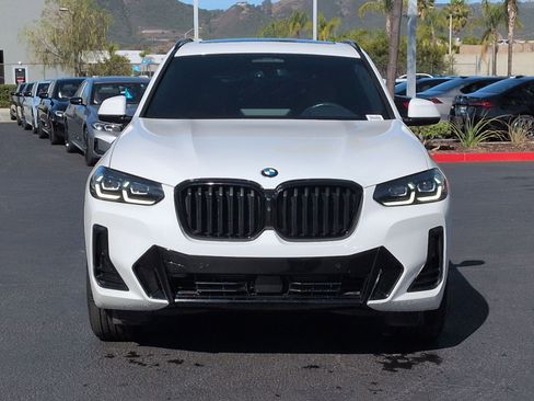 Used 2024 BMW X3 xDrive30i w/ Premium Package AWD/4WD image 3