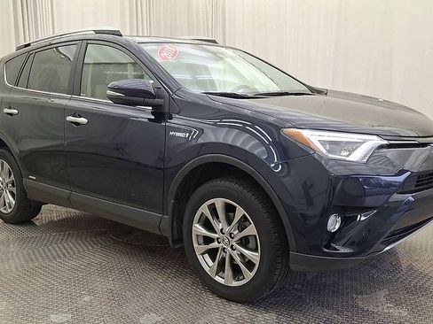 Certified 2018 Toyota RAV4 Limited AWD/4WD image 5