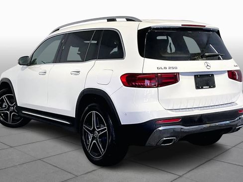 New 2026 Mercedes-Benz GLB 250 4MATIC image 3