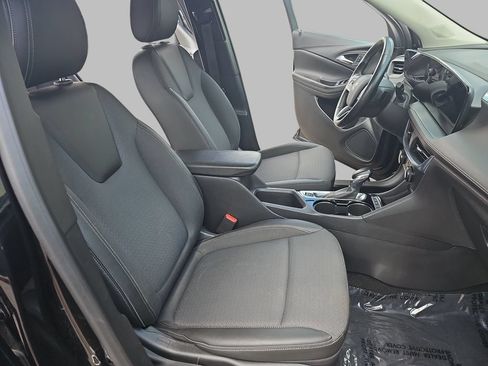Certified 2025 Buick Encore GX Preferred AWD/4WD image 13