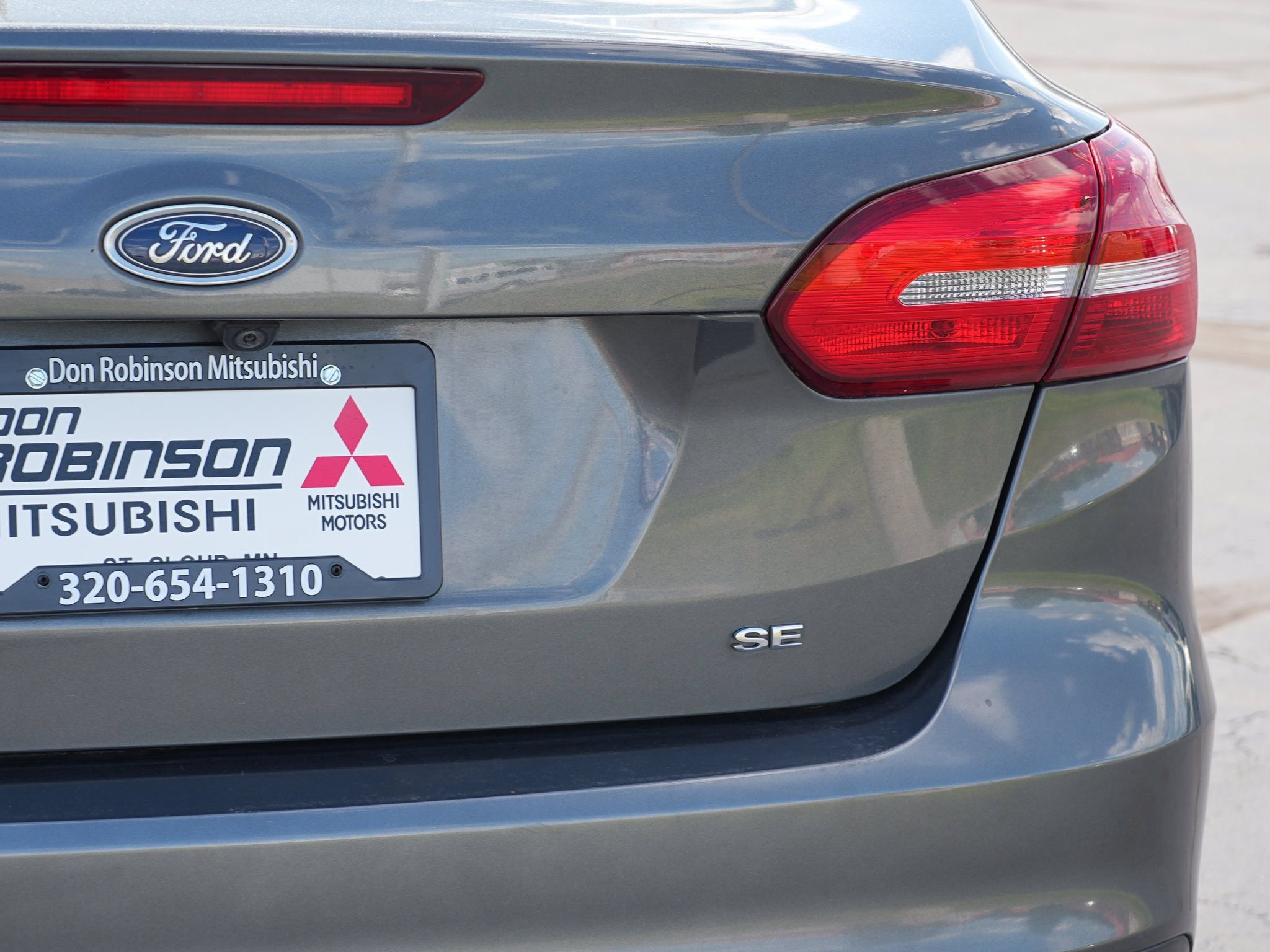 Used 2018 Ford Focus SE FWD image 12