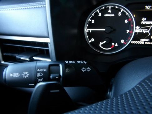 New 2025 Mitsubishi Outlander SE image 35