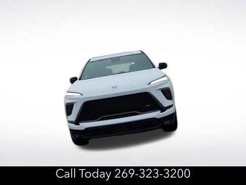 New 2026 Buick Enclave Sport Touring w/ Power Package image 9