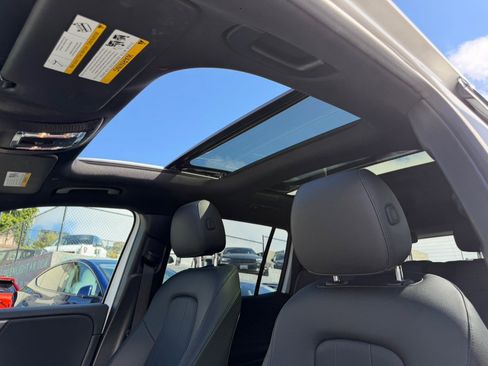 Used 2023 Mercedes-Benz EQB 300 4MATIC image 19