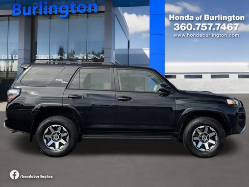 Used 2024 Toyota 4Runner TRD Off-Road Premium AWD/4WD image 7