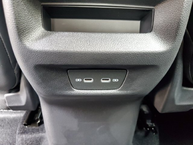 New 2026 Volkswagen Tiguan SE R-Line FWD image 12