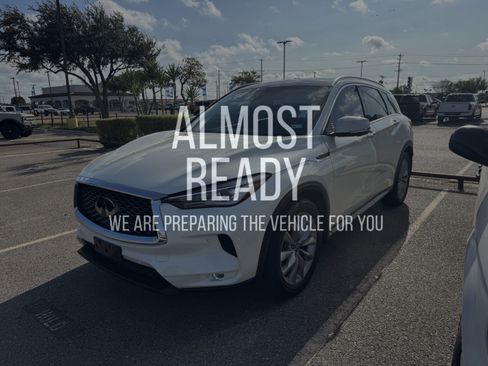Used 2022 INFINITI QX50 Essential FWD image 2