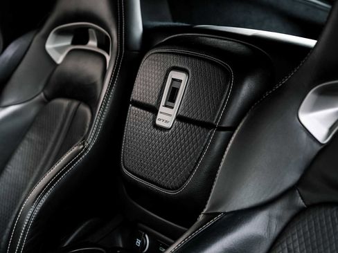 Used 2013 SRT Viper GTS w/ GTS Laguna Interior Pkg image 28