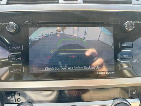 Used 2017 Subaru Outback 2.5i Limited AWD/4WD image 14