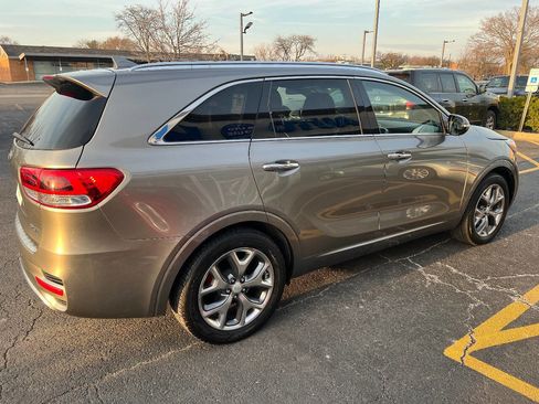 Used 2016 Kia Sorento SX image 13