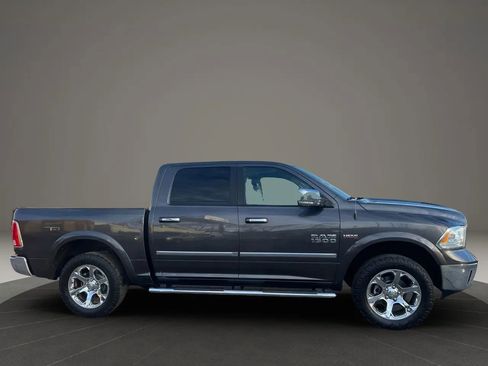 Used 2015 RAM 1500 Laramie w/ Convenience Group image 4