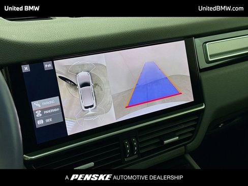 Used 2021 Porsche Cayenne image 9