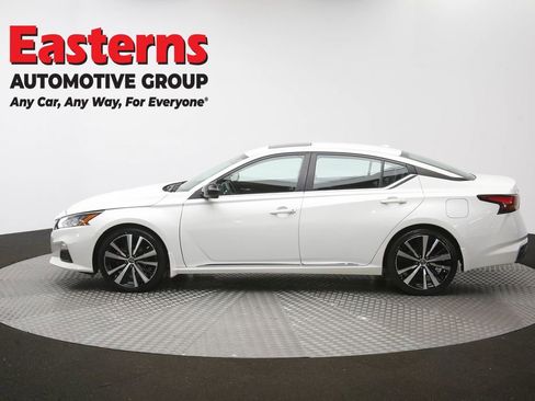 Used 2022 Nissan Altima 2.0 SR FWD image 61