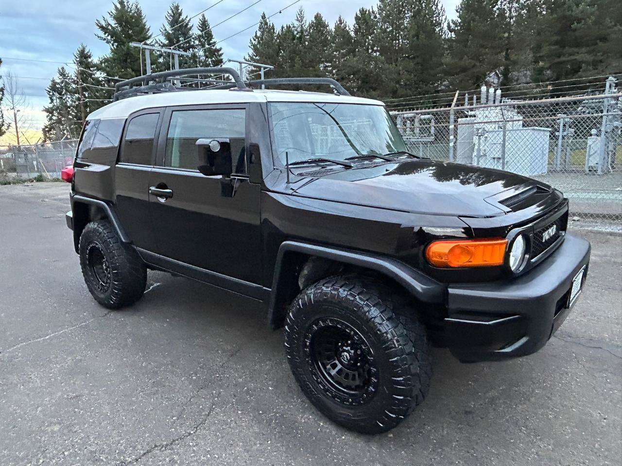 Used 2009 Toyota FJ Cruiser 4WD image 3
