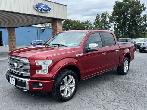 Used 2015 Ford F150 Platinum w/ Equipment Group 701A Luxury AWD/4WD image 3