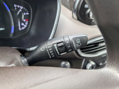 Used 2020 Hyundai Santa Fe SEL w/ Cargo Package image 32