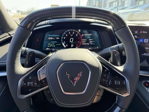 Used 2025 Chevrolet Corvette Z06 RWD image 19