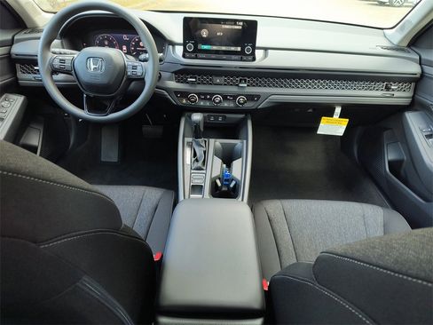 New 2025 Honda Accord SE image 10
