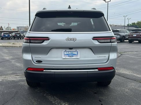 Used 2024 Jeep Grand Cherokee L Limited w/ Luxury Tech Group II image 6