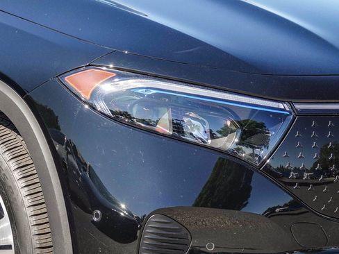 Certified 2024 Mercedes-Benz EQB 300 300 image 9