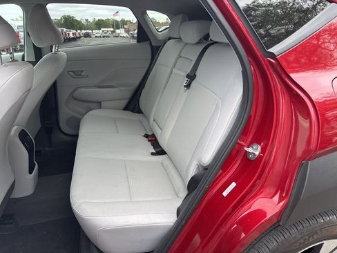 Used 2024 Hyundai Kona SEL FWD image 6