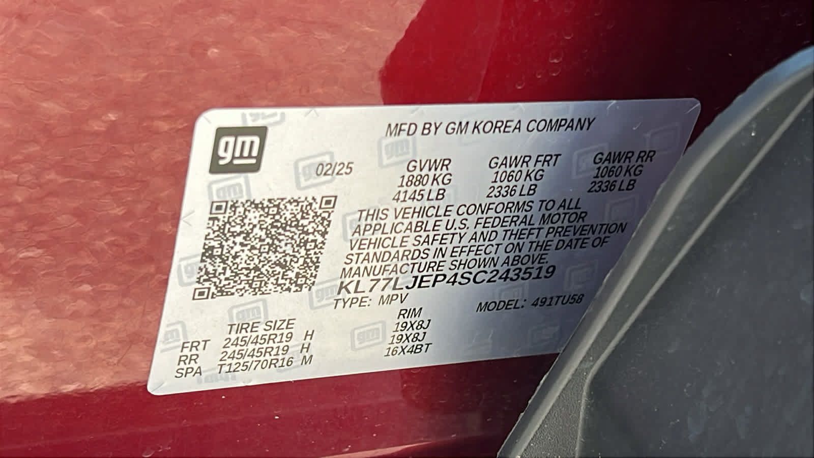 Used 2025 Chevrolet Trax RS w/ Driver Confidence Package FWD image 30